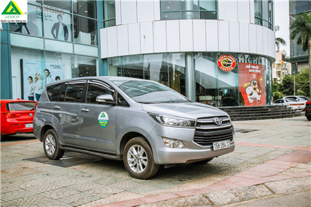 Cho thuê xe ô tô 7 chỗ Toyota Innova  tại Hải Phòng