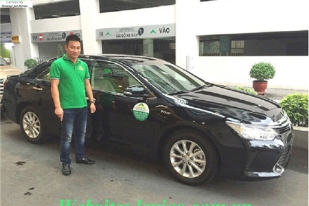 Cho thuê xe Toyota Camry 2.0 tại Hải Phòng