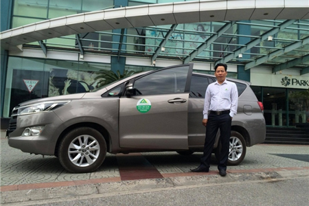 Cho thuê xe ô tô 7 chỗ tại Hải Phòng - Toyota Innova 2017