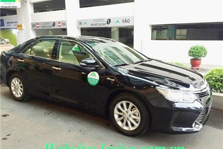 Cho thuê xe Toyota Camry 2.0 tại Hải Phòng