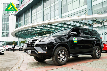 Cho thuê xe ô tô 7 chỗ - Xe Fortuner 2021 tại Hải phòng
